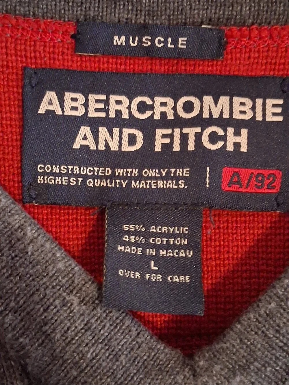 Abercrombie & Fitch Muscle Sweater Mens L Gray Red Ribbed V Neck A+92